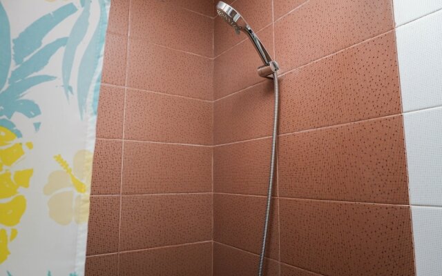 Modern 1BR Apartment at Puri Orchard