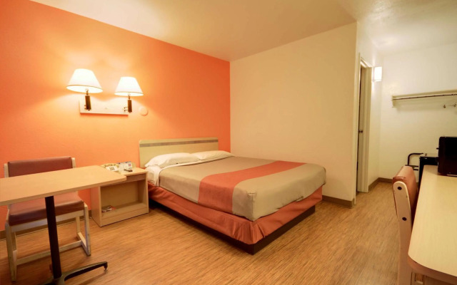 Motel 6 Alamogordo, NM
