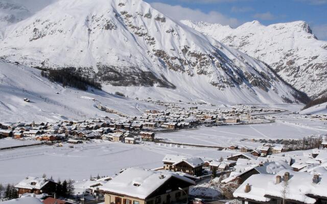 Serene Holiday Home in Livigno Italy near Ski Area