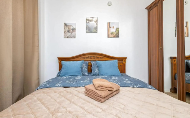 Santorini Apartments