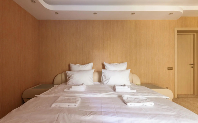 Дом Звезда 2000