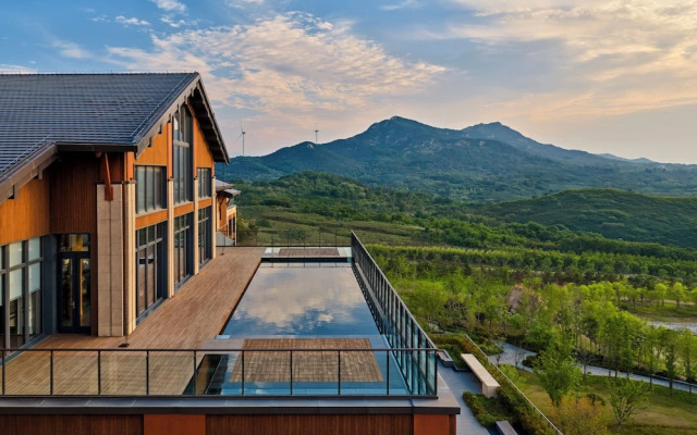 Secan Hotel Qingdao, Curio Collection By Hilton