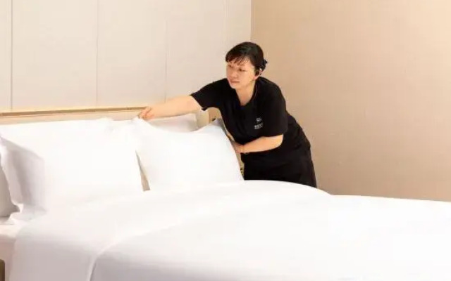 Rezen Anmei Hotel (Shenzhen Guanlan Fushikang Zhangge Kejiyuan)