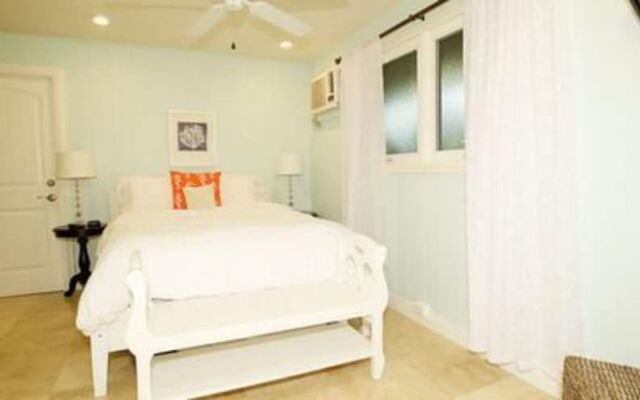 Paradise Palms B and B