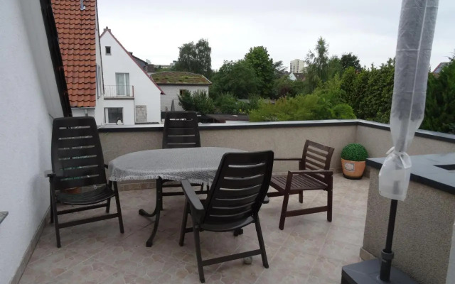 Wohnung ca. 85 qm zzgl. 17 qm Terrasse