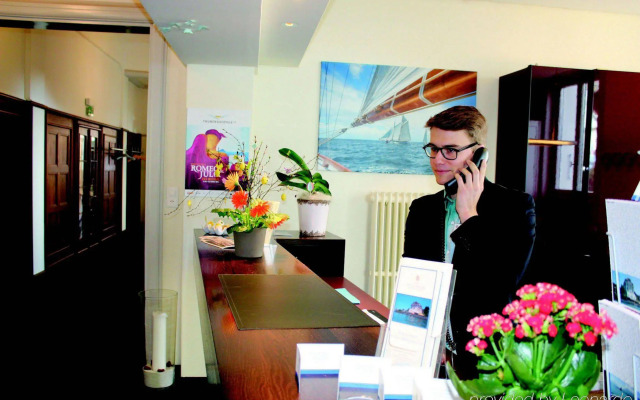 Hotel Restaurant Bellevue au Lac