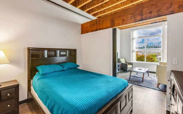 Tracyton Condo 202 in Bremerton