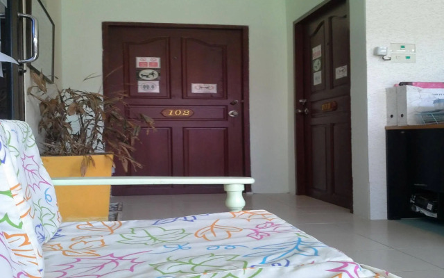 OYO 609 Lanta Dream House Apartment