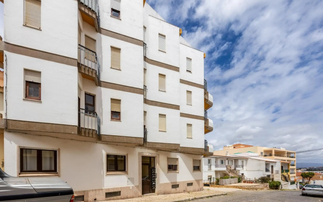 Urban City View Apartment