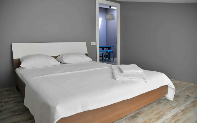 Vavilla Apartment