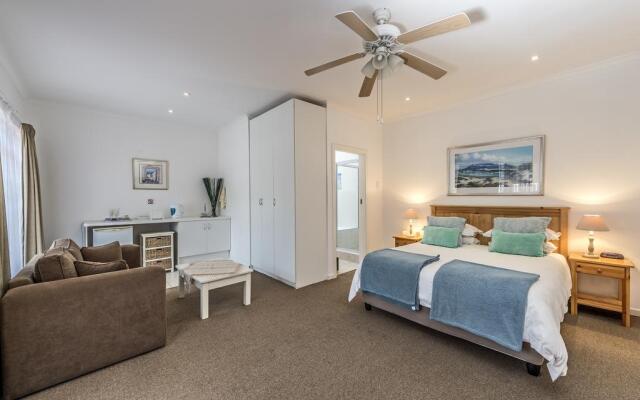 Summer Blue Guesthouse