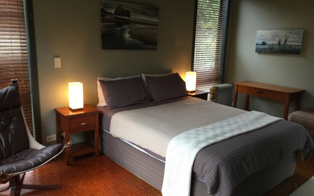 Piha Beachstay - Hostel