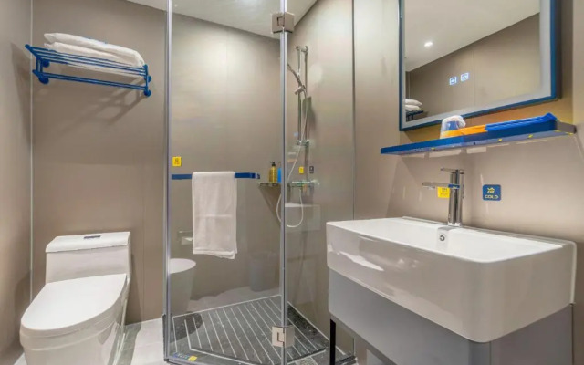 7 Days Premium Shenzhen Chegongmiao