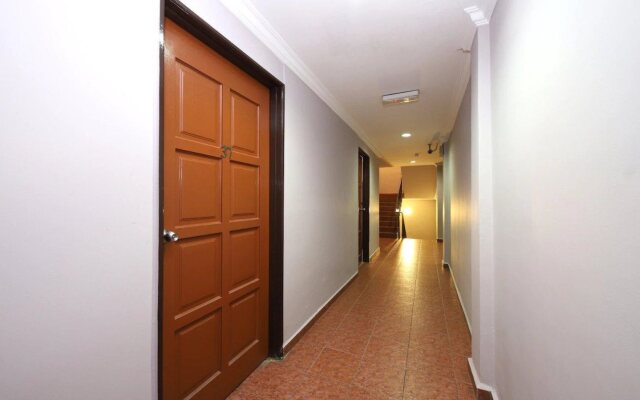 Super OYO 473 Comfort Hotel 2