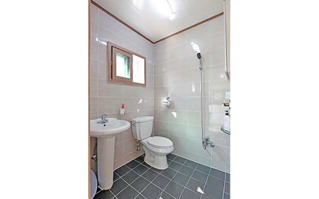 Sokcho Dal Beach Pension