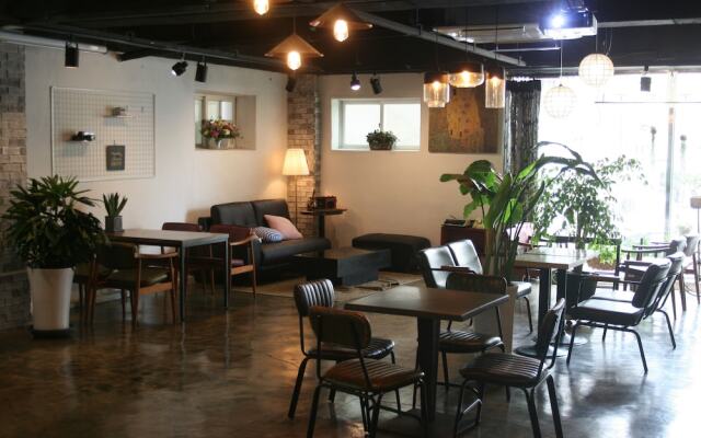 Daegu Dongseongro Gyeong`s Hostel