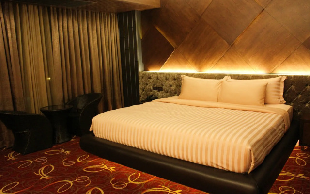 Maleewana Hotel & Resort