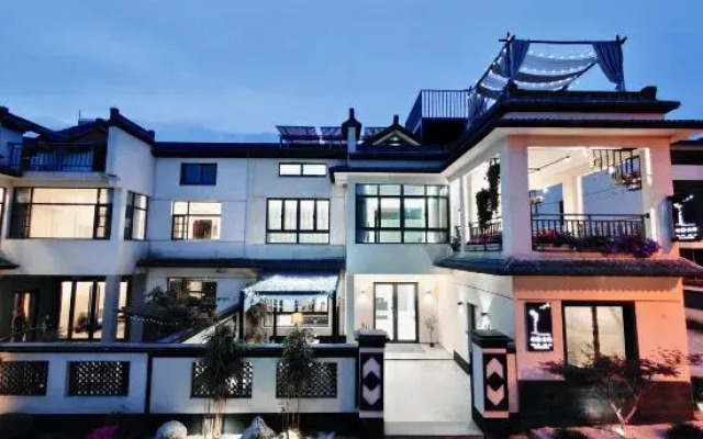 Xiao Die Qian Xun Hostel