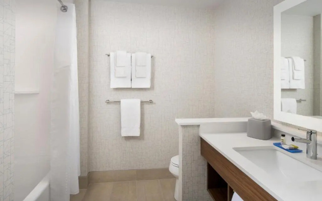 Staybridge Suites North Brunswick by IHG