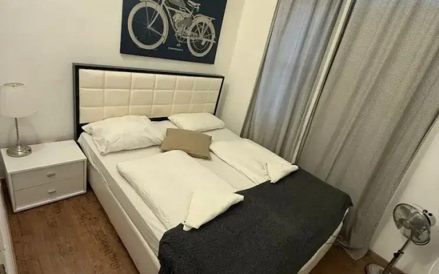 Smart 2BR Apt 10 Min from Westbahnhof