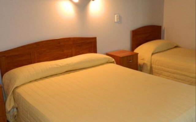 Oasis Motel & Holiday Park