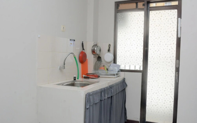 Alluring Studio at Lagoon Apartment near Bekasi Town Square