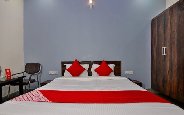 OYO 16577 Hotel Rajshree