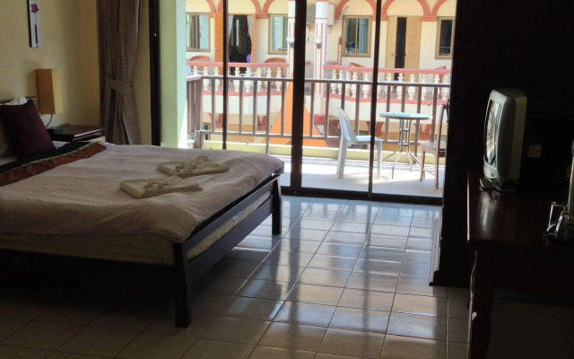 Tropicoza Guest House