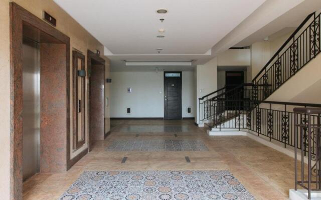 RedDoorz Premium @ Paseo Verde Las Pinas