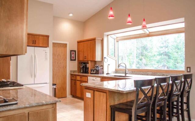 Virginia Rail Lane 11