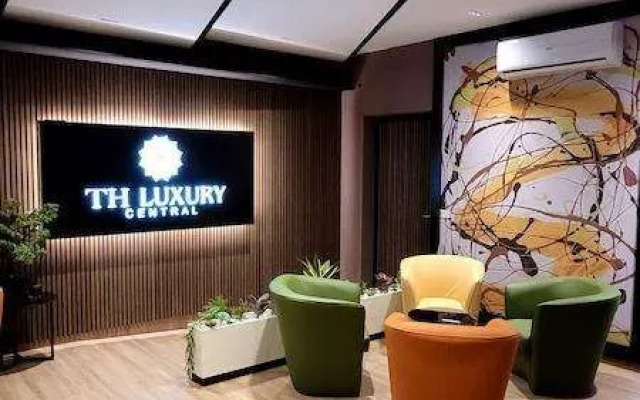Th Luxury Central