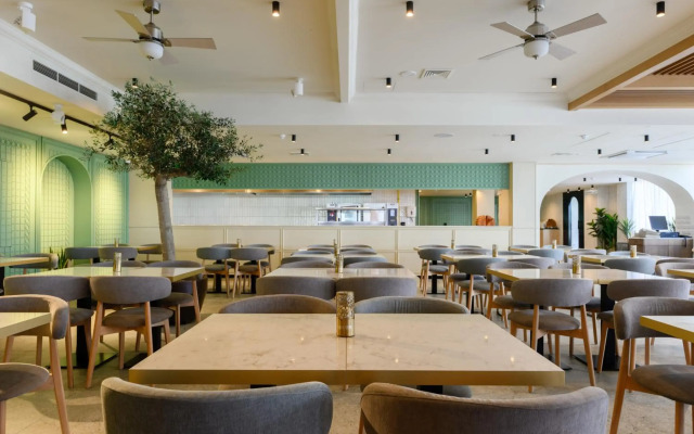 QAWRA Palace Resort & SPA