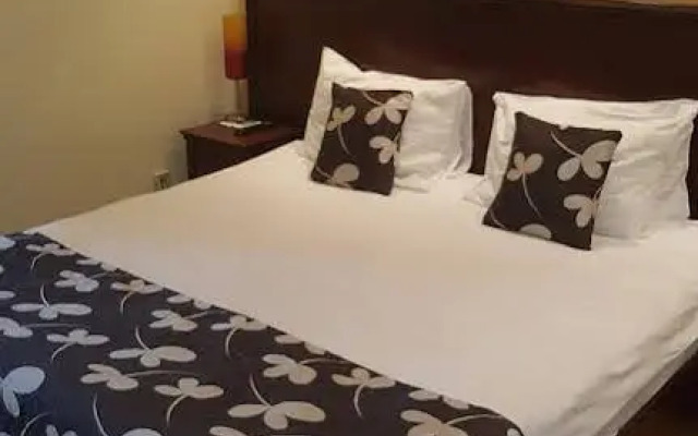 Hotel Contact