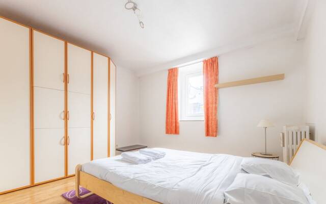 Splendid Townhome in Gare