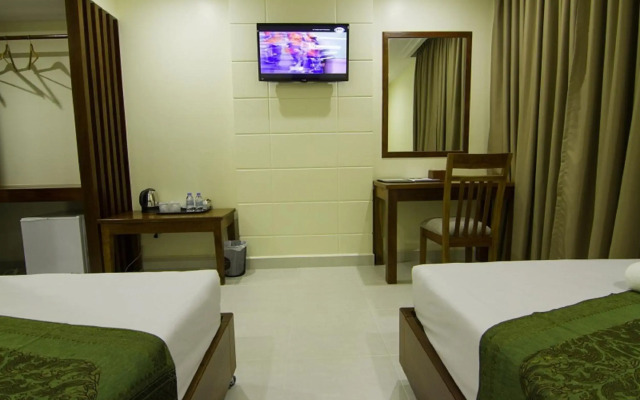 Rose Emerald Hotel