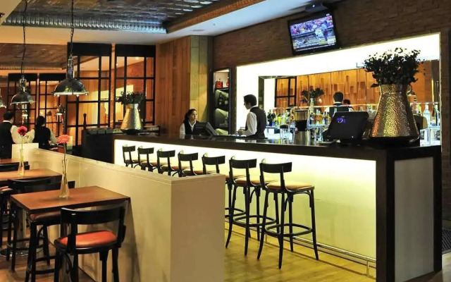 Radisson Ciudad Empresarial