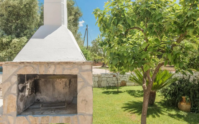 Trullo del Mandarino con piscina