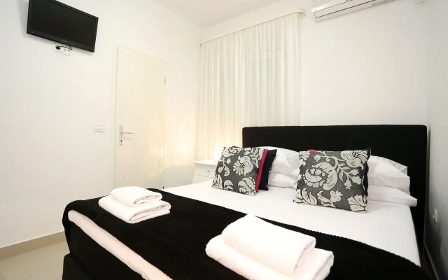 Central Square Guest House