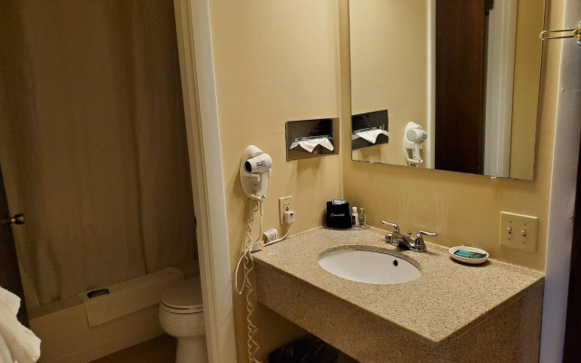 Fireside Inn & Suites Bangor