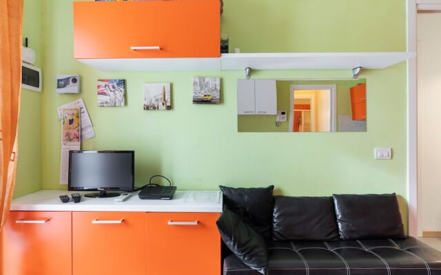 Graceful Holiday Home in Magliolo With Swimming Pool