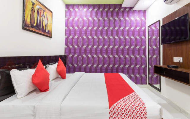 Flagship 27867 Savitri Regency