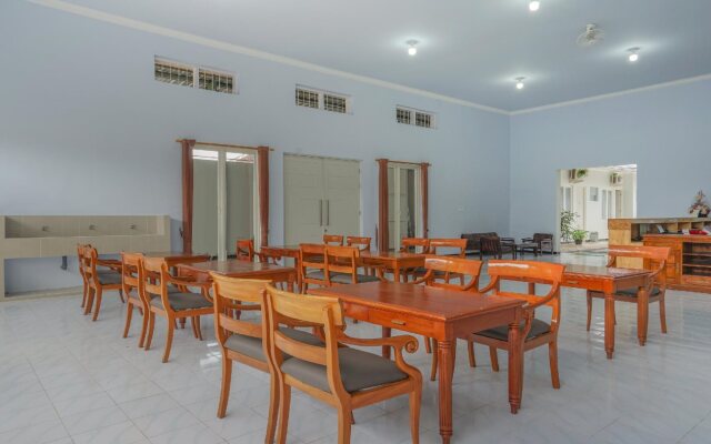 Raka Residence Banyuwangi Syariah By OYO Rooms