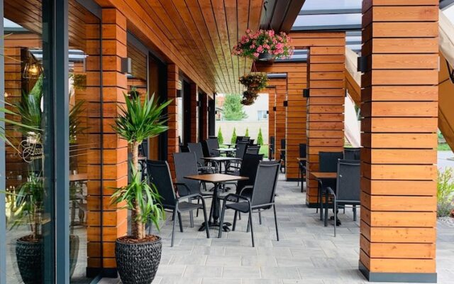 AZZA Hotel & Restaurant