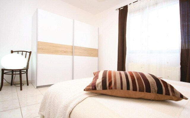 Beautiful Home in Vodice With Wifi and 3 Bedrooms