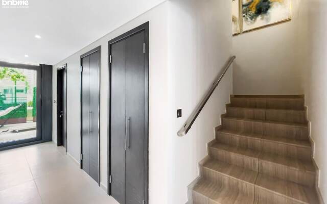 bnbme | Boulevard Heights | 3 + Maids