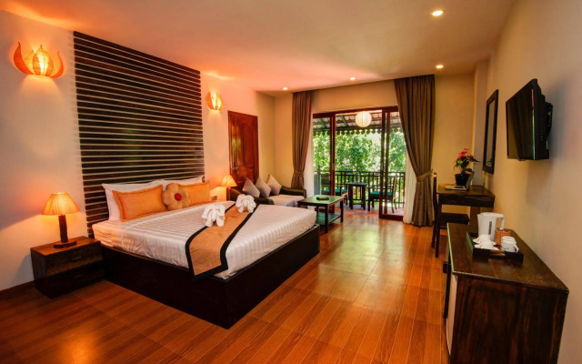 Spring Palace Resort Hotel