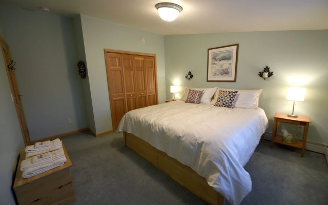 Tonglen Lake Lodge