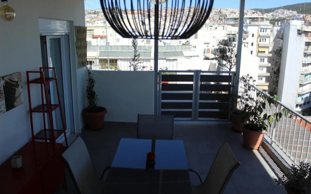 Unique Skyview Apartment-Downtown