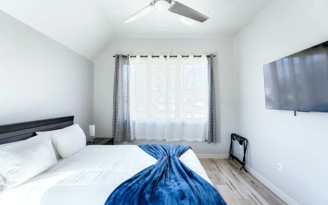 Trendy 3 Bedroom in South Austin!