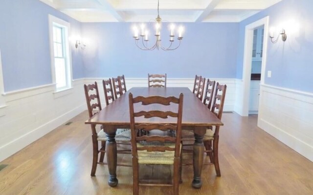 65 Moonpenny Lane - Eight Bedroom House